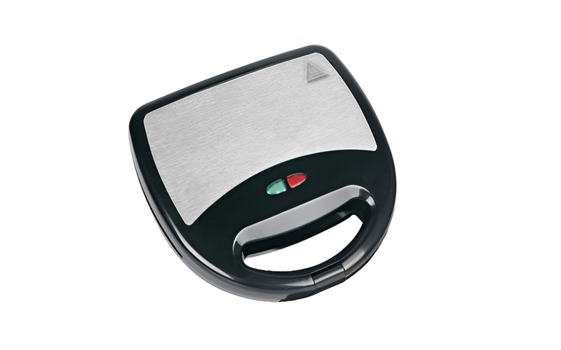 Manufacturer Small Toasted Sandwich Maker with Thermostatic Control and Lock Clip