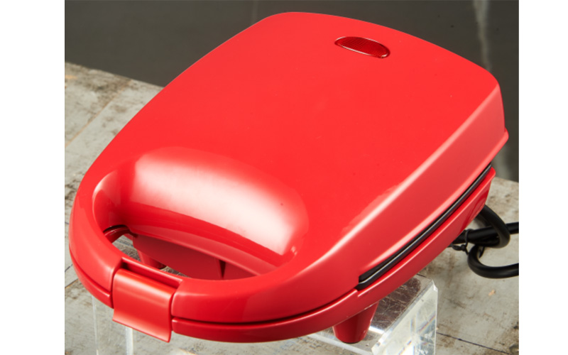 Manufacturer Sandwich Maker Bread Toaster with Non-Stick Plates and Cool Touch Housing